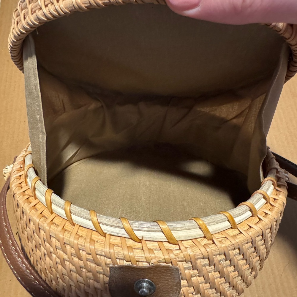 Handwoven Round Rattan Crossbody Bag with Tan Leather Strap Boho Travel Purse - Picture 8 of 8